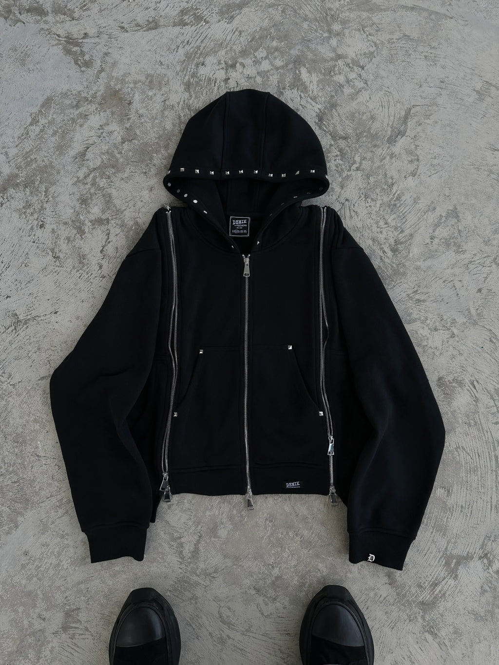 【DEMIK】STUDDED 3X ZIP UP HOODIE